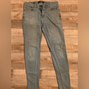 Hollister blue jeans Size 30W X 32L Size 4-6